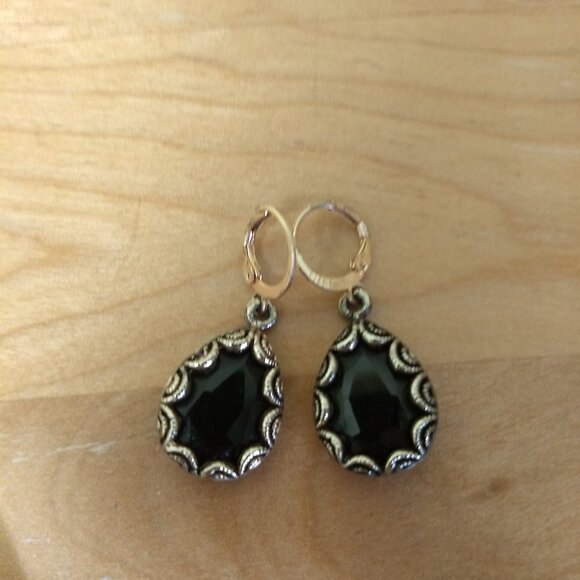 Black Stone Silver Tone Earring Lot Set 2 Floral Goth Whimsigoth Dark Academia - Picture 8 of 8